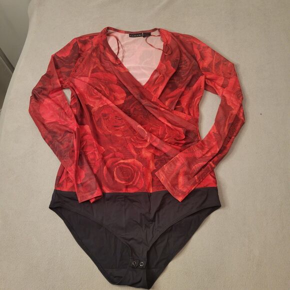 TAHARI Women's Perfect Shape Black Red Rose Long Sleeves Bodysuit Medium - Picture 1 of 7